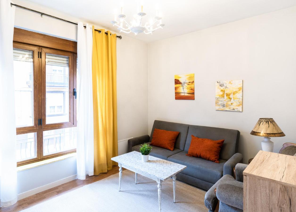 Housingleon - Apartamento Plaza Mayor Εξωτερικό φωτογραφία